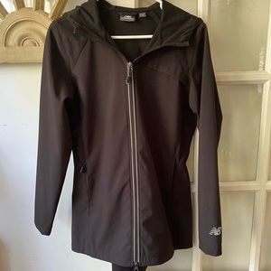 New Balance windbreaker. Size M.